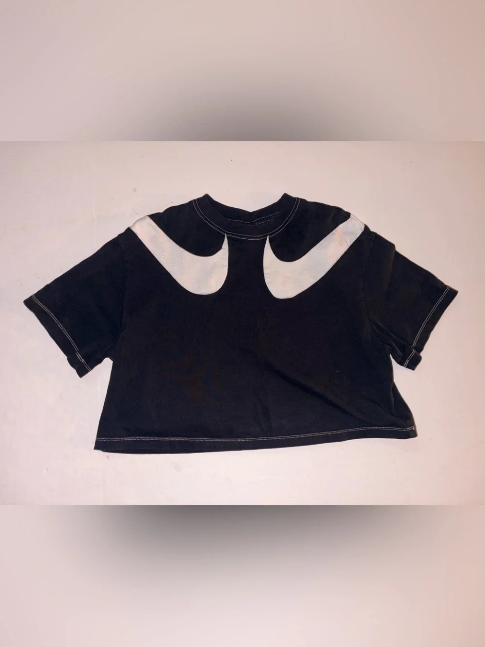 Nike size M double swish crop tee